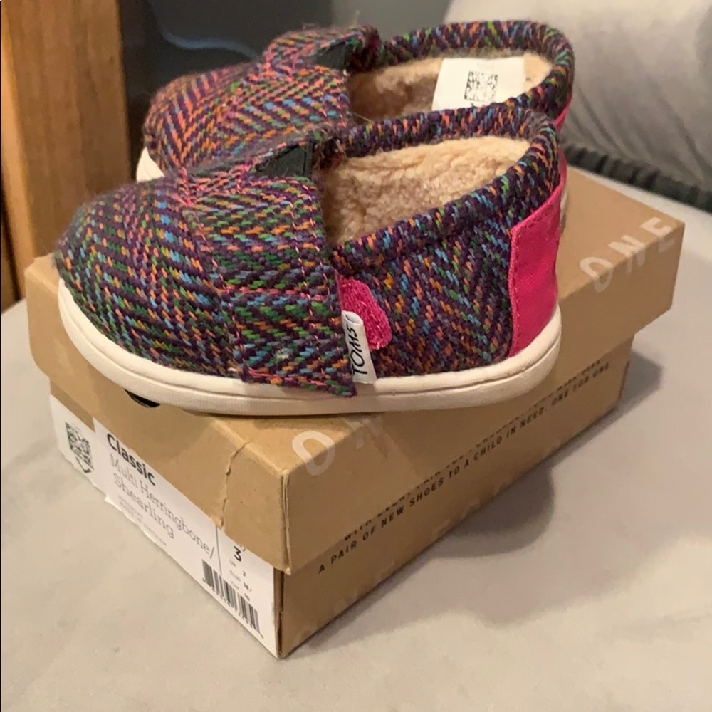 TOMS Tiny Size 3!